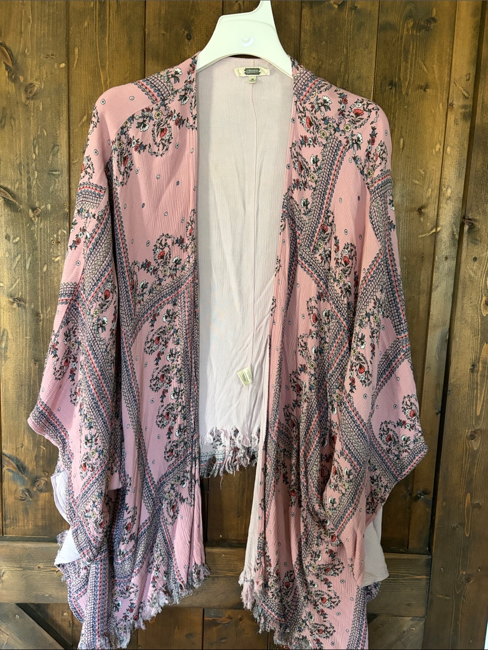 gimmicks by BKE Pink Floral Boho Kimono Cape